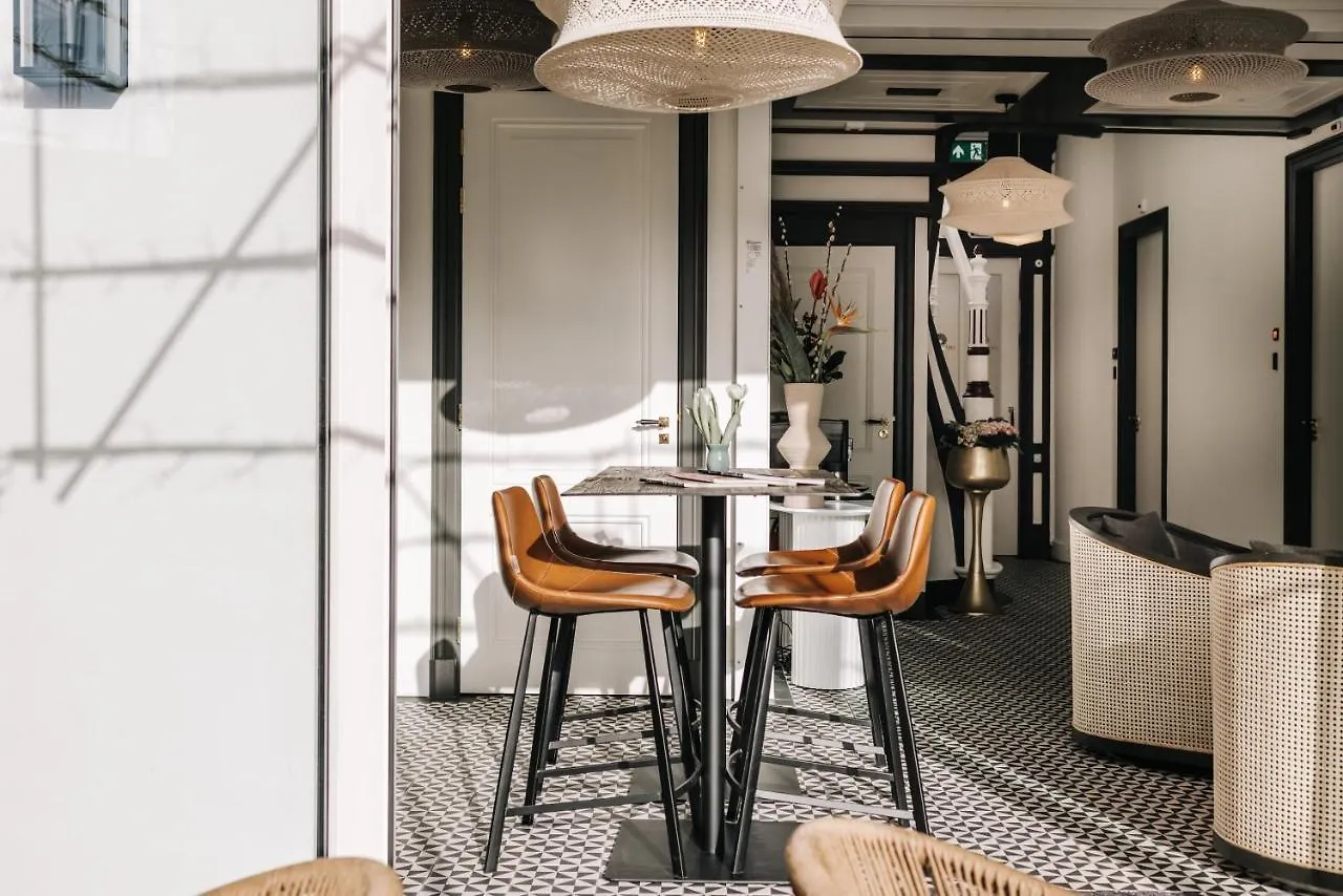 Boutique Hotel Margretha Zandvoort 4*,