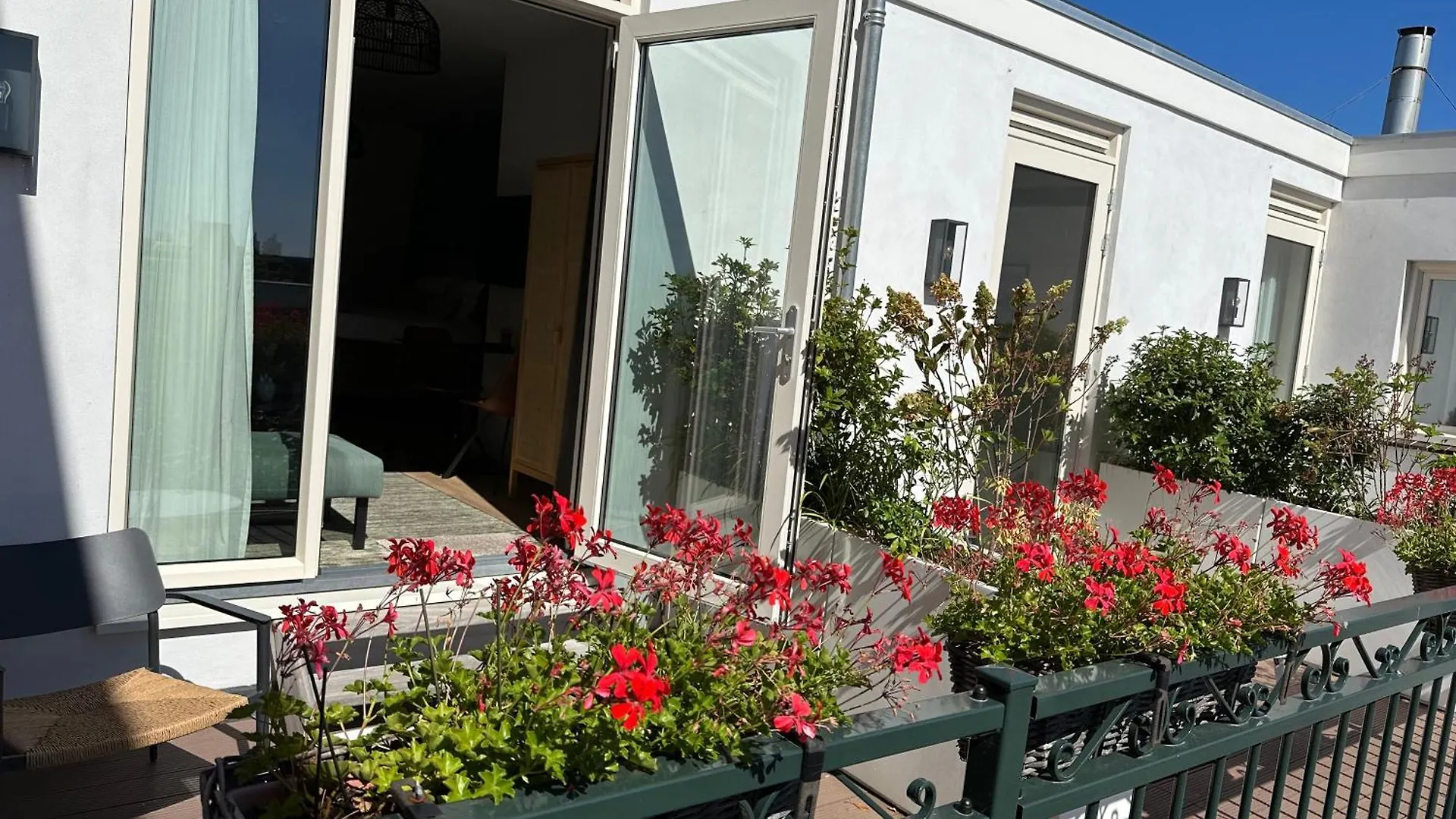 Boutique Hotel Margretha Zandvoort 4*,