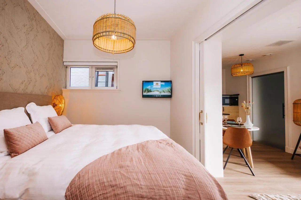 Boutique Hotel Margretha Zandvoort 4*,